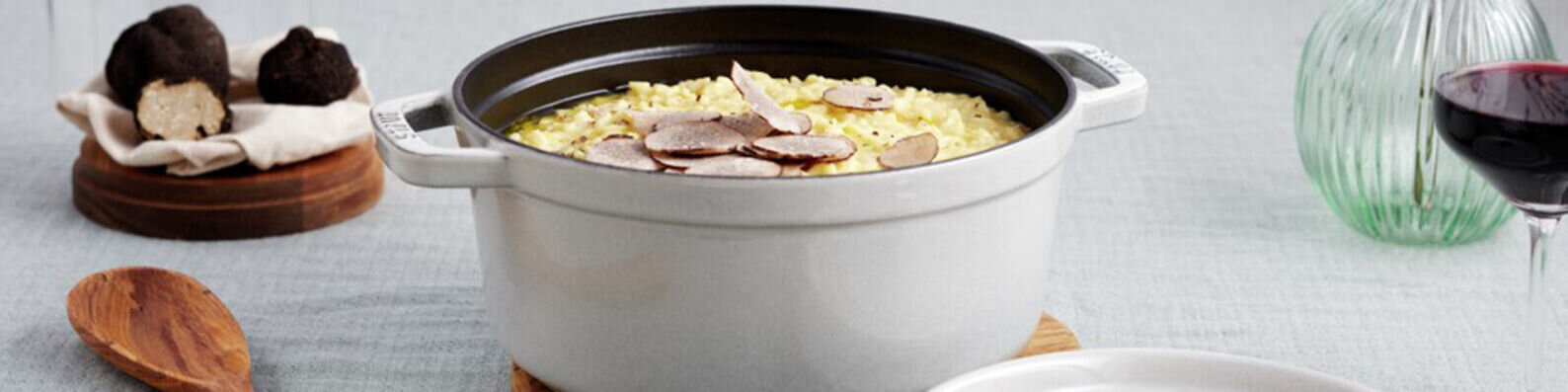 Staub Gusseisen-Cocottes
